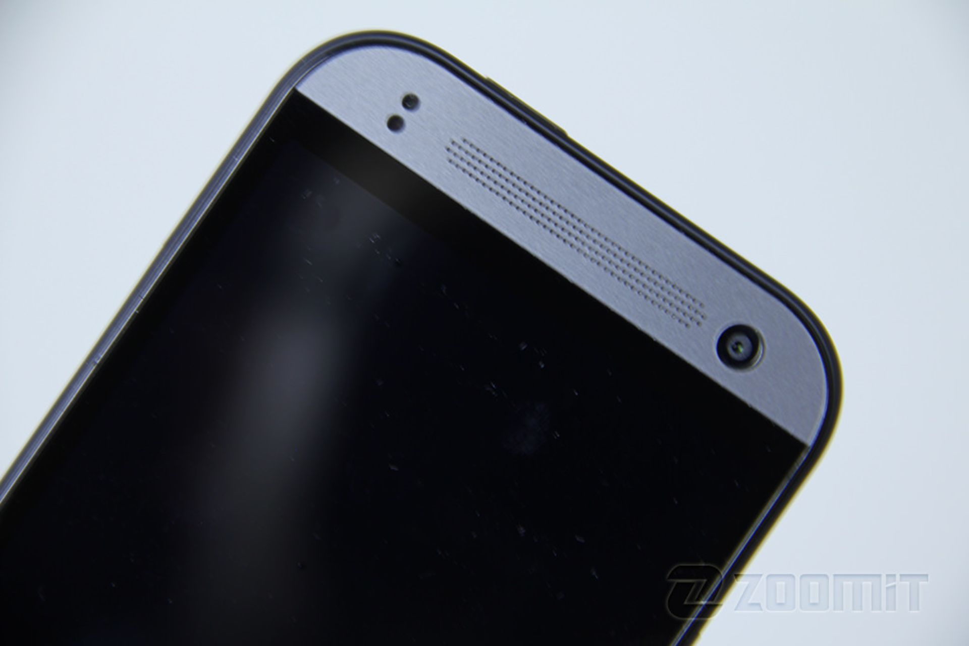 بررسی تلفن One M8 mini اچ‌تی‌سی