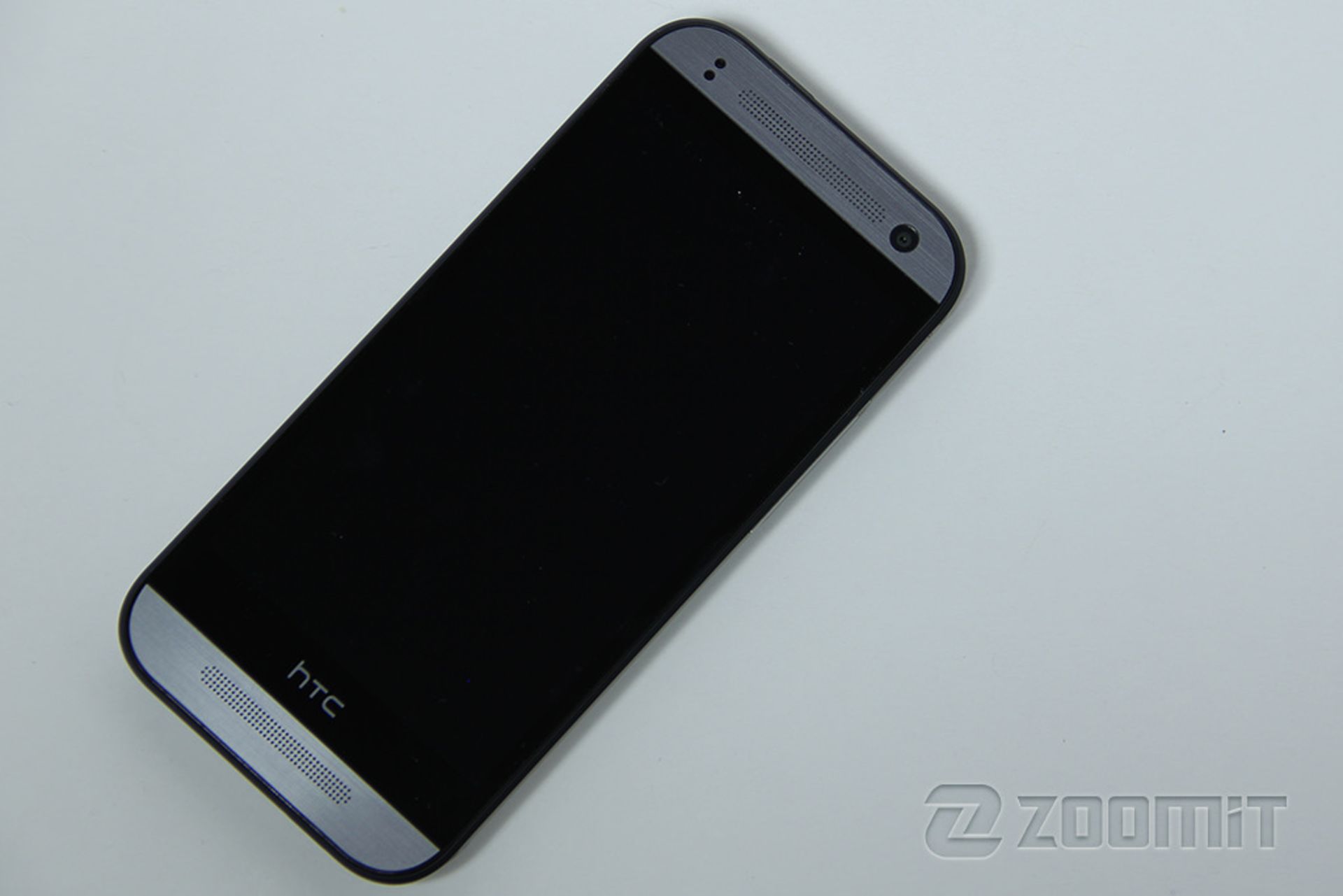 بررسی تلفن One M8 mini اچ‌تی‌سی