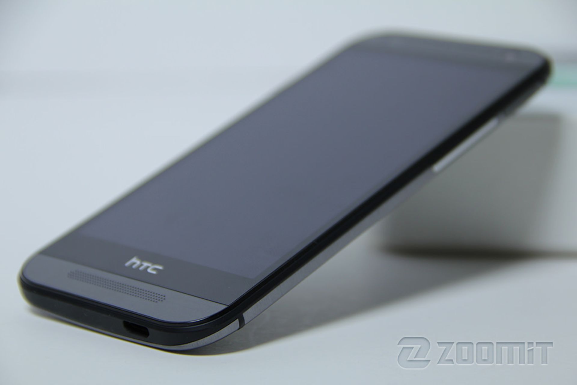 بررسی تلفن One M8 mini اچ‌تی‌سی