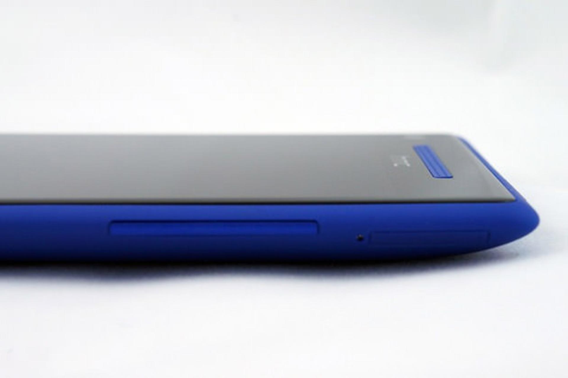 بررسی تلفن هوشمند Xperia M2 Aqua سونی