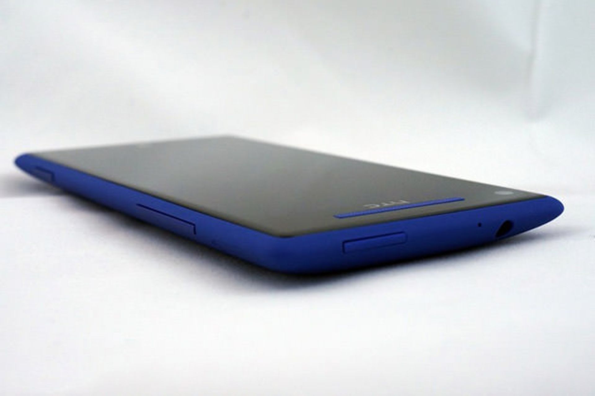 بررسی تلفن هوشمند Xperia M2 Aqua سونی