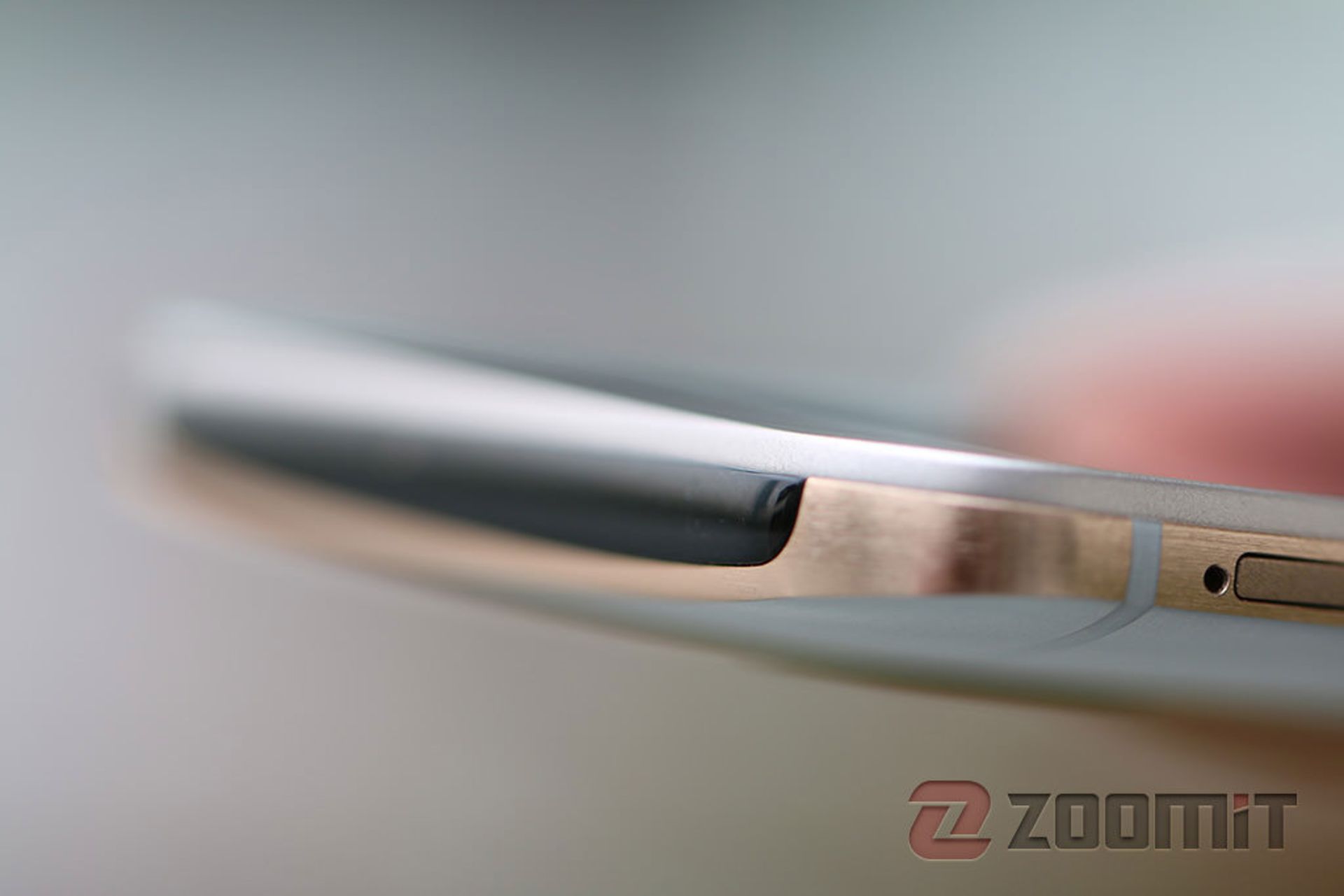 بررسی فبلت HTC Desire 816