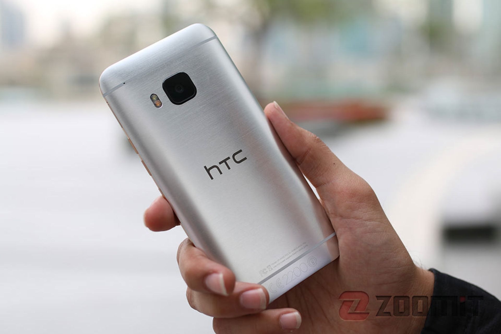 بررسی وان ام 9 (One M9) اچ تی سی