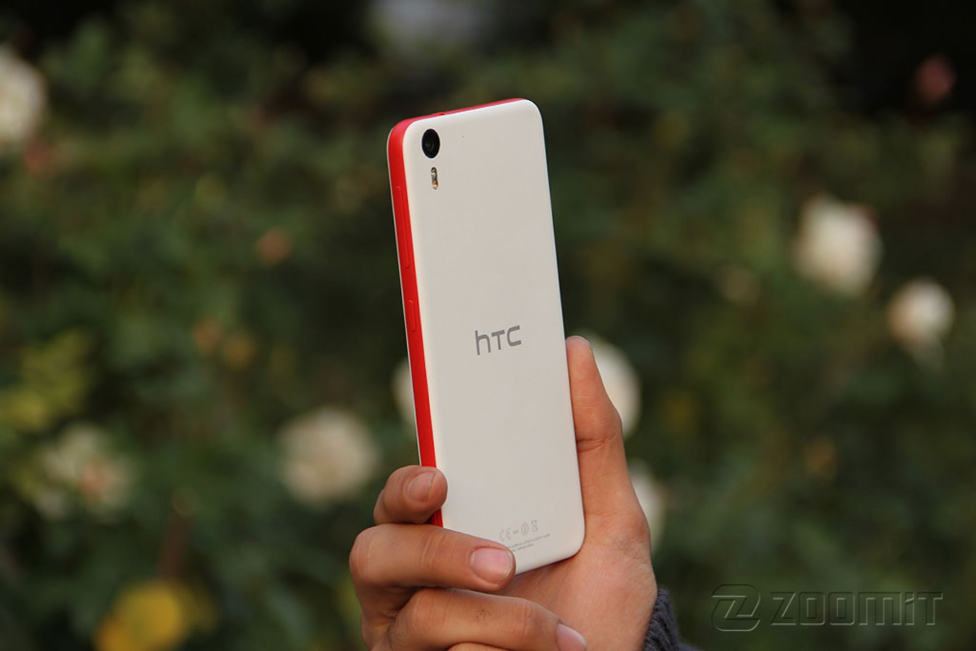 بررسی گوشی دیزایر آی اچ‌تی‌سی (HTC Desire EYE)