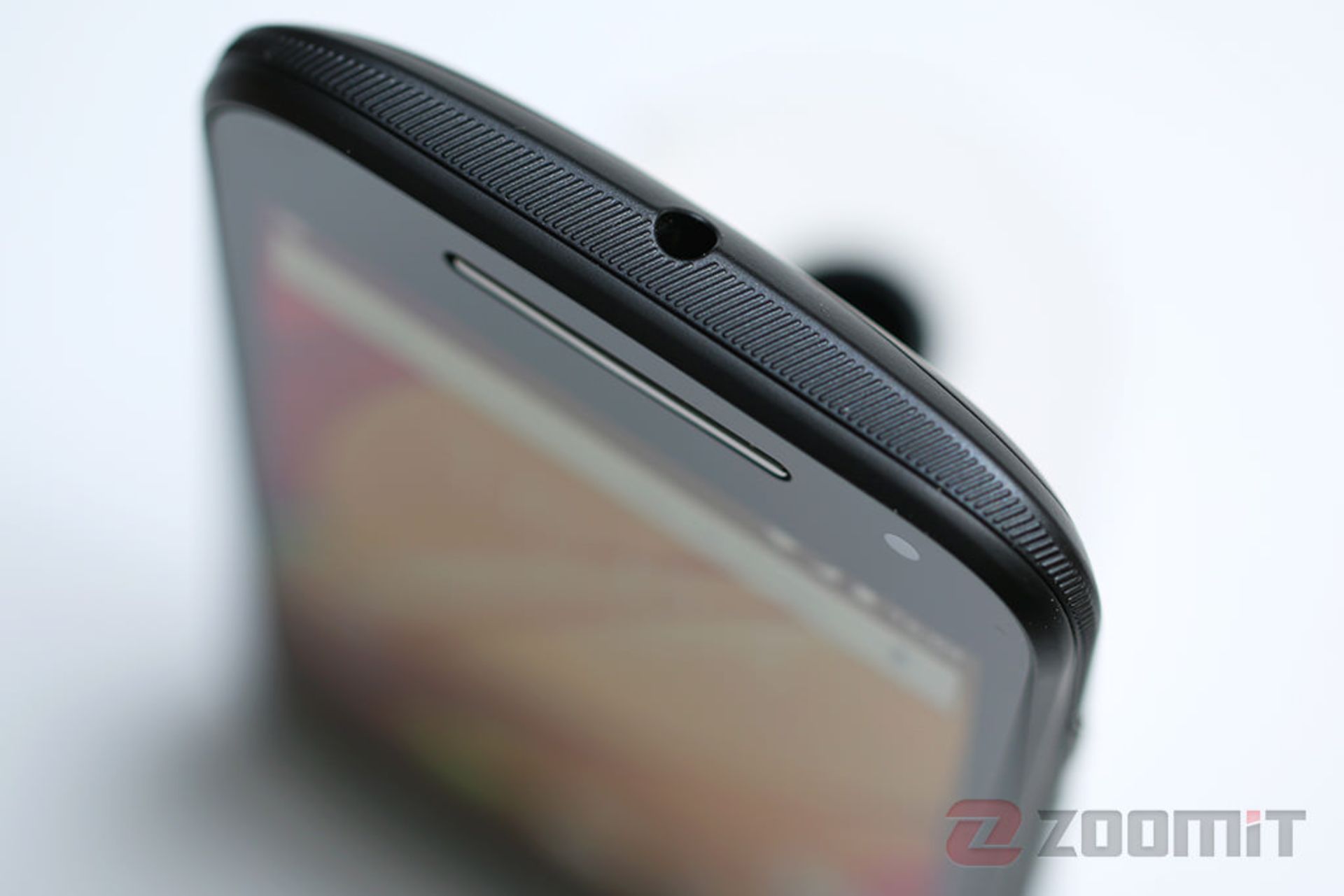 بررسی موتو E نسل دوم موتورولا (Moto E 2015)