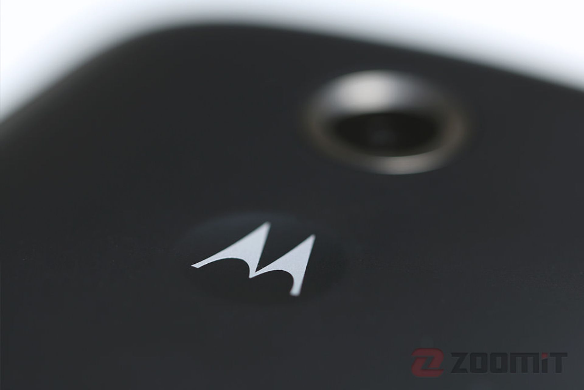 بررسی موتو E نسل دوم موتورولا (Moto E 2015)