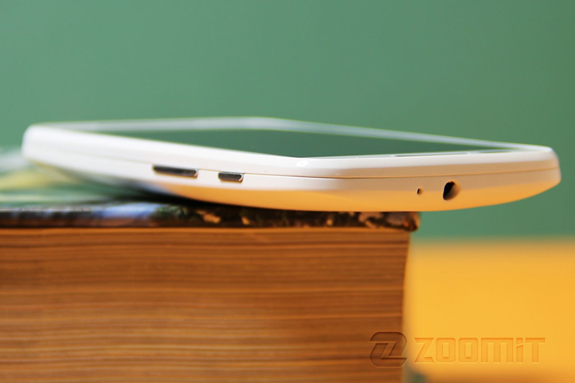 بررسی گوشی هوشمند Moto E موتورولا