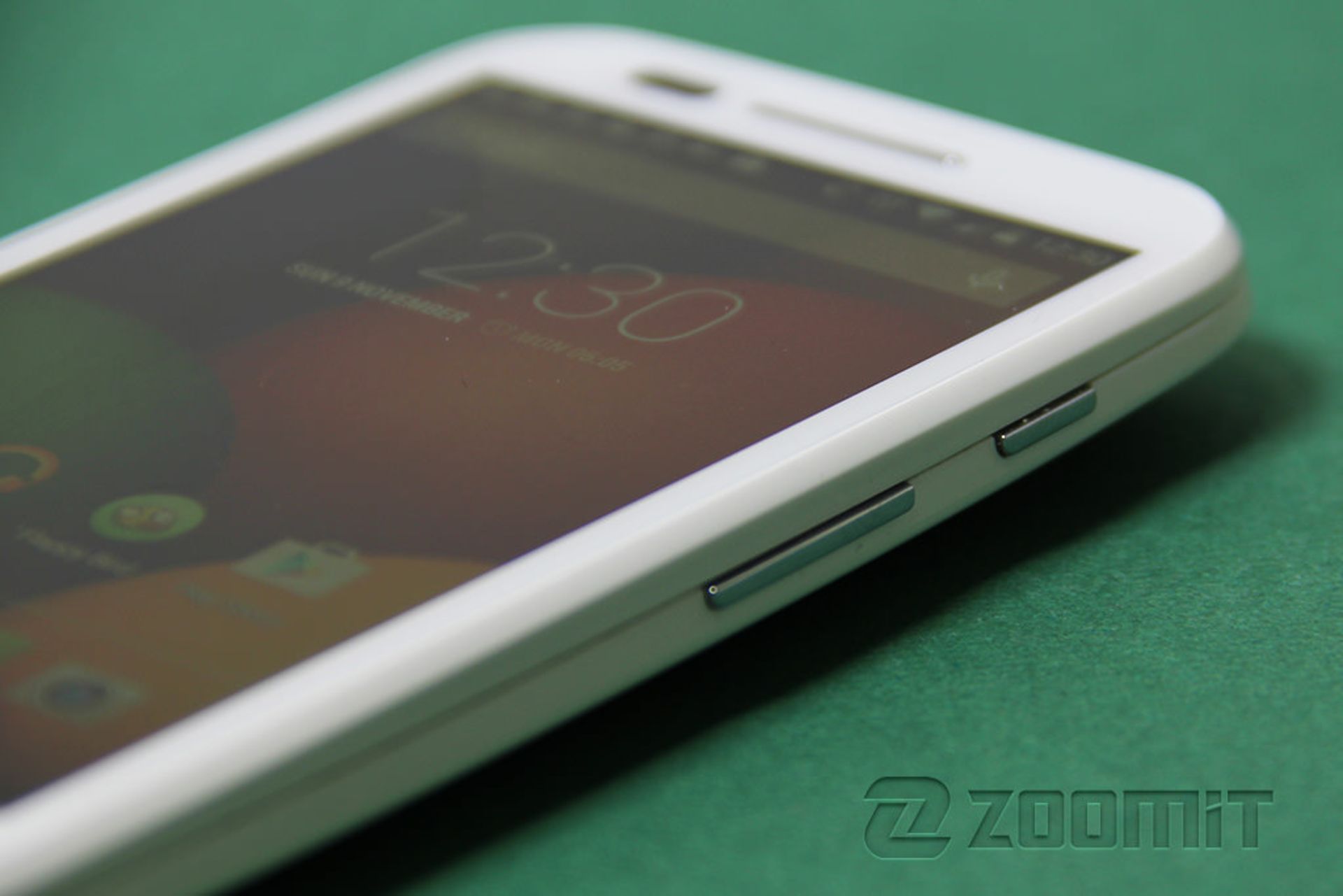 بررسی گوشی هوشمند Moto E موتورولا