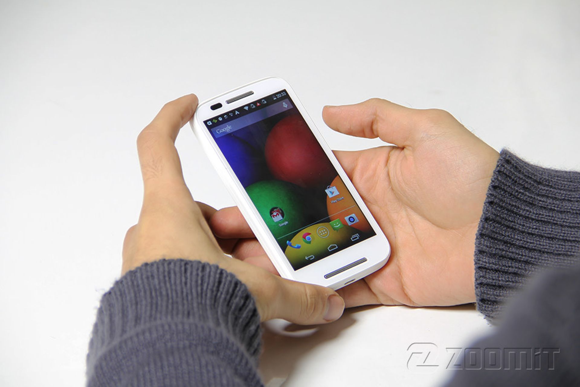 بررسی گوشی هوشمند Moto E موتورولا