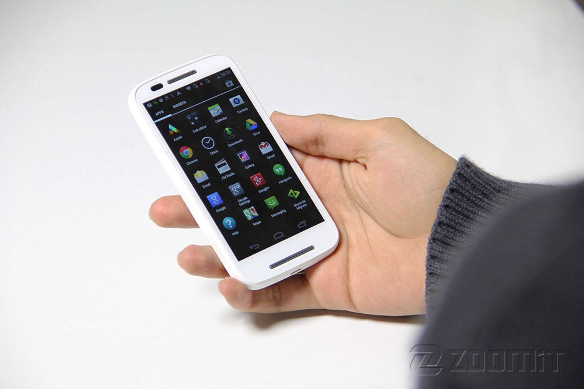 بررسی گوشی هوشمند Moto E موتورولا