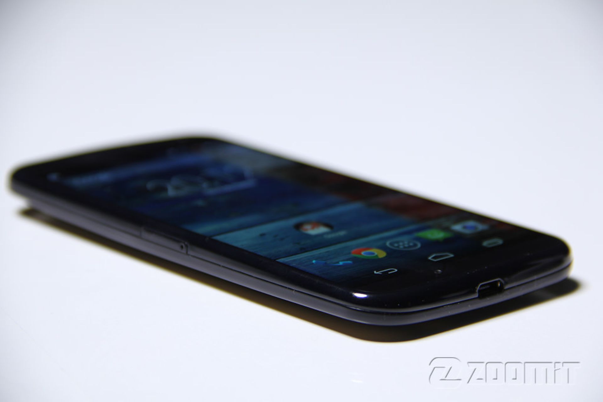 بررسی گوشی Moto X 2013 موتورولا