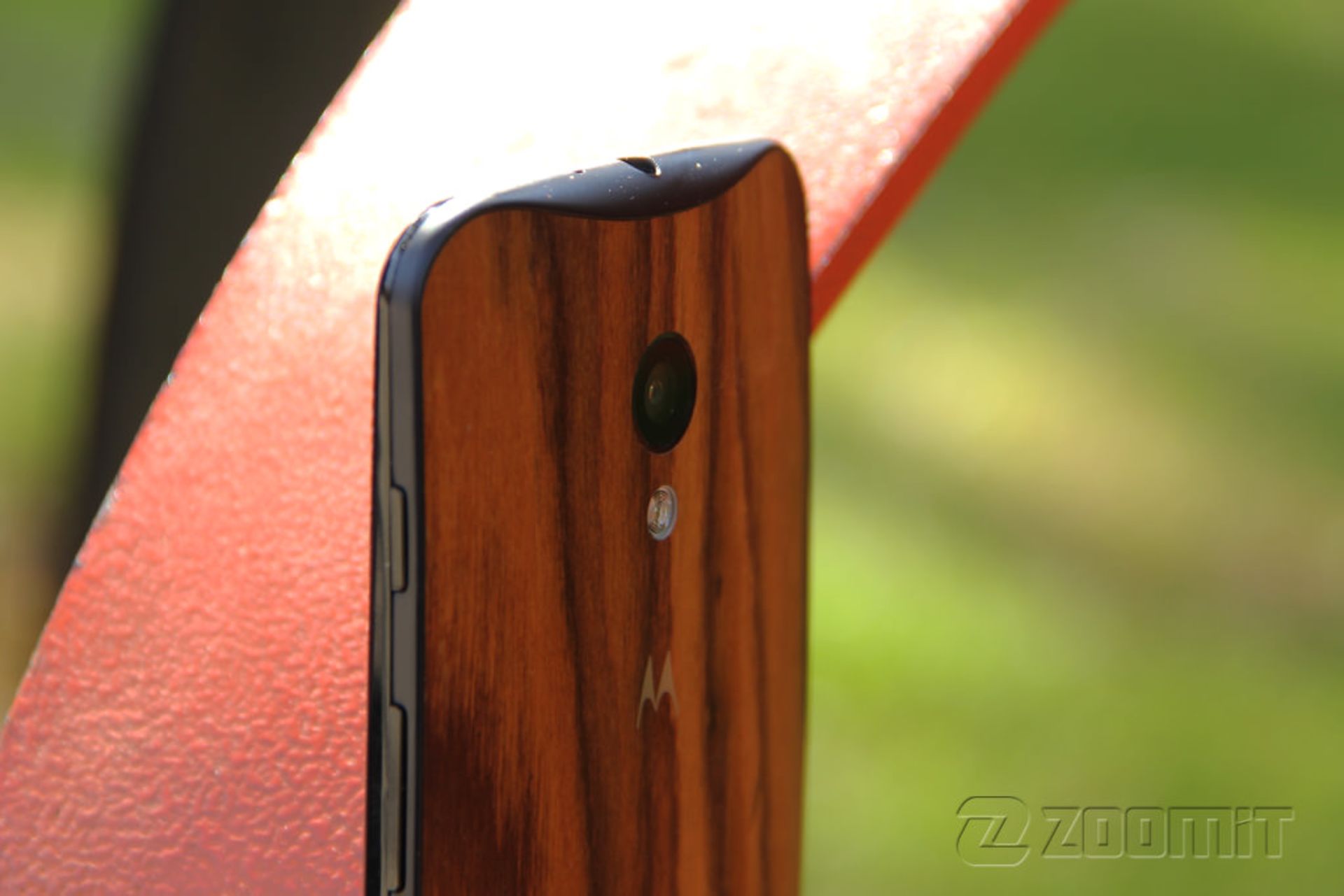بررسی گوشی Moto X 2013 موتورولا