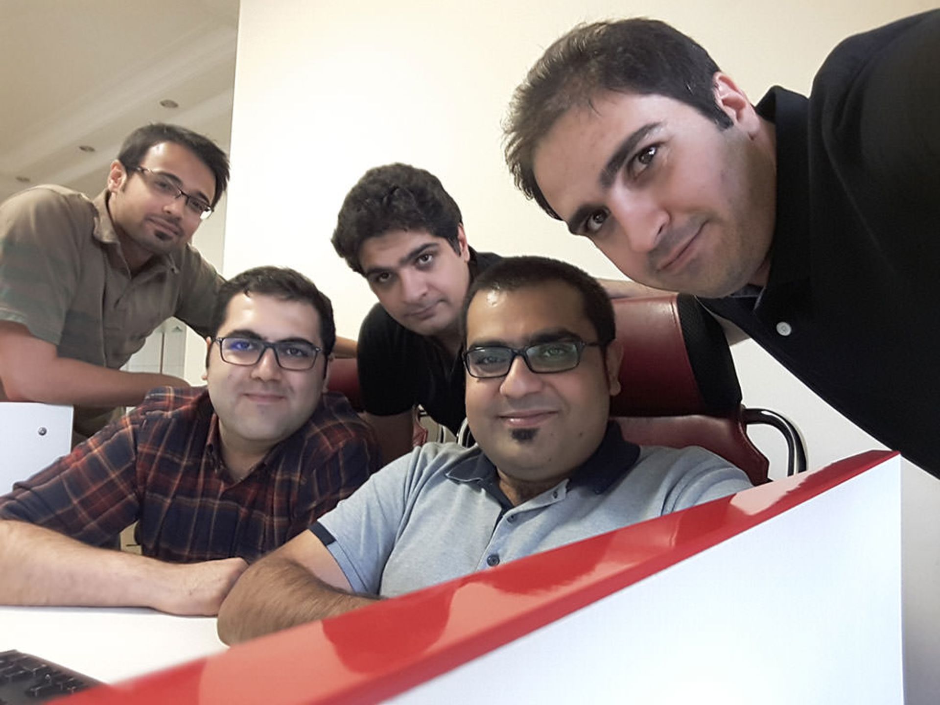 بررسی تلفن گلکسی A8 سامسونگ (Galaxy A8)