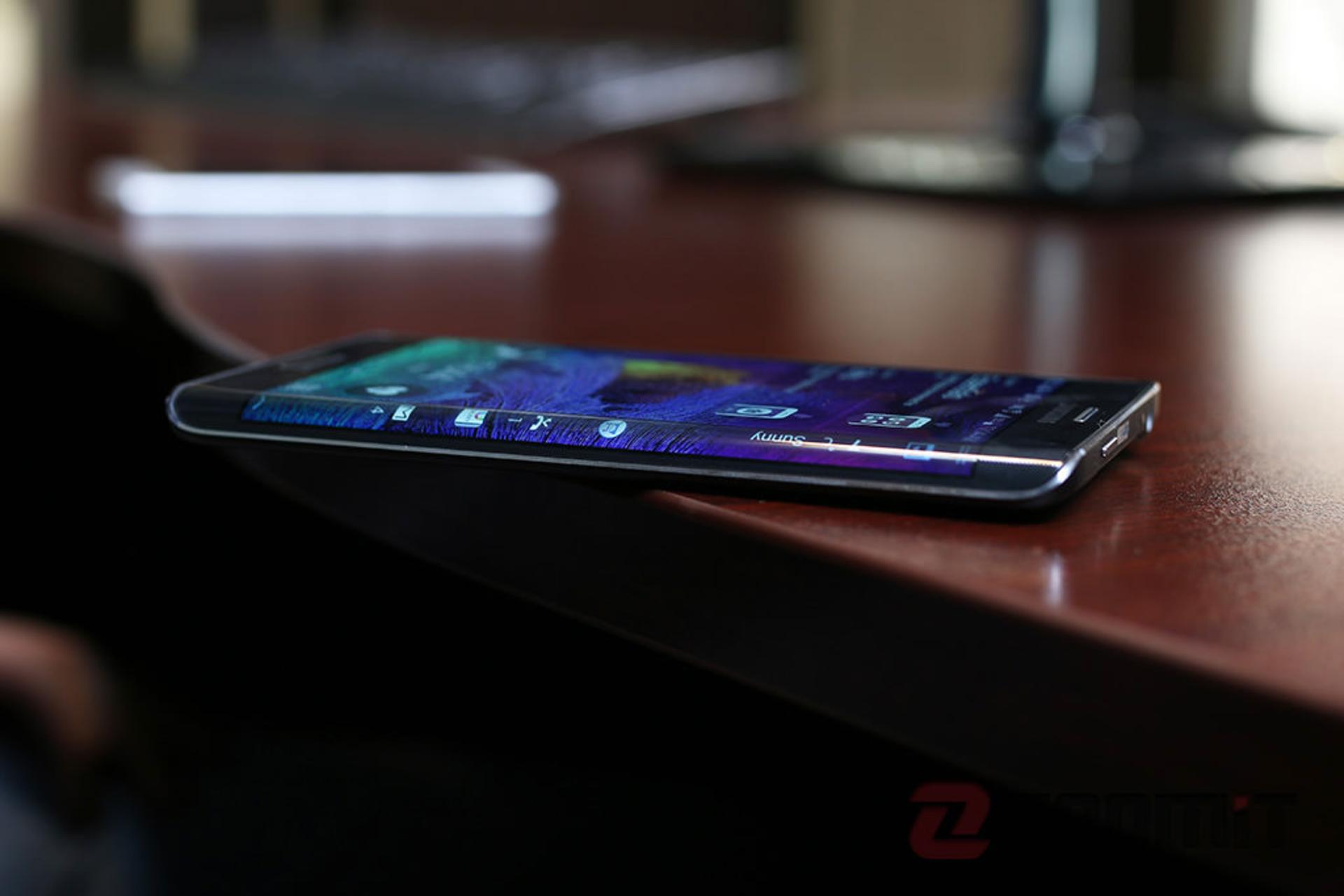 بررسی گلکسی نوت اج (Galaxy Note Edge)