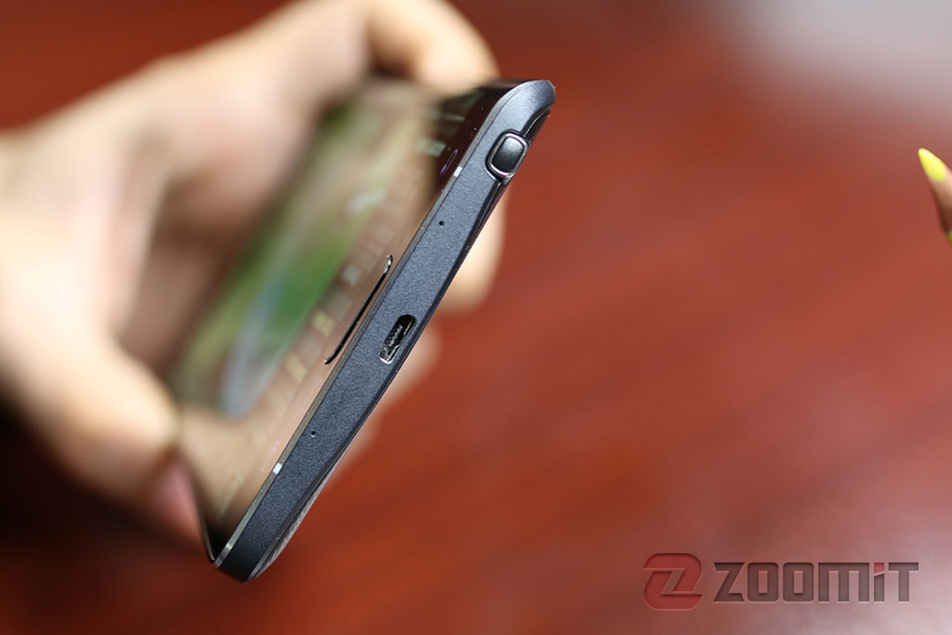 بررسی گلکسی نوت اج (Galaxy Note Edge)