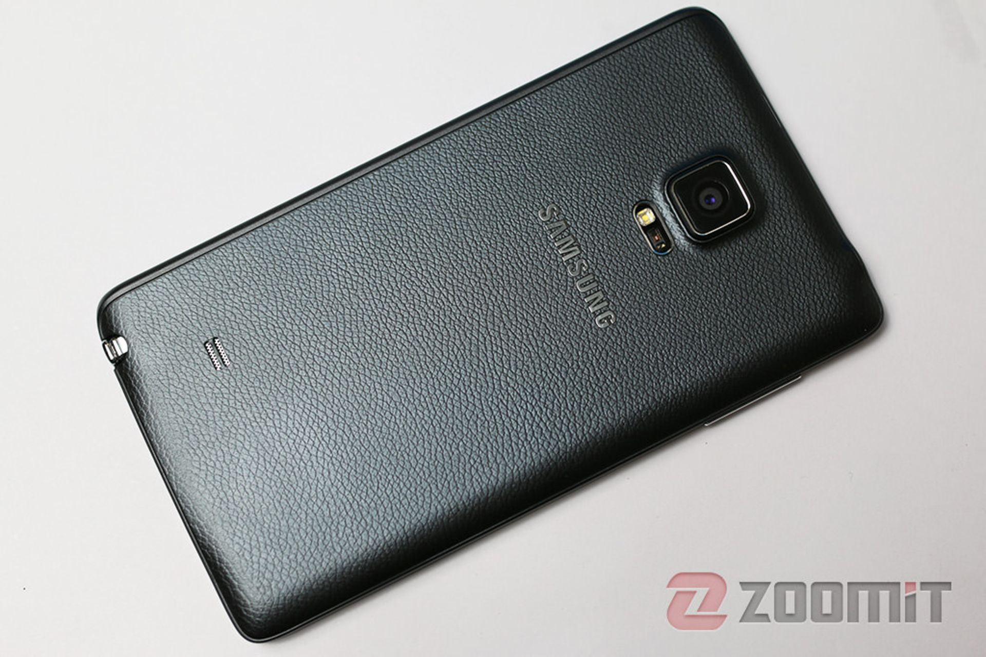 بررسی گلکسی نوت اج (Galaxy Note Edge)