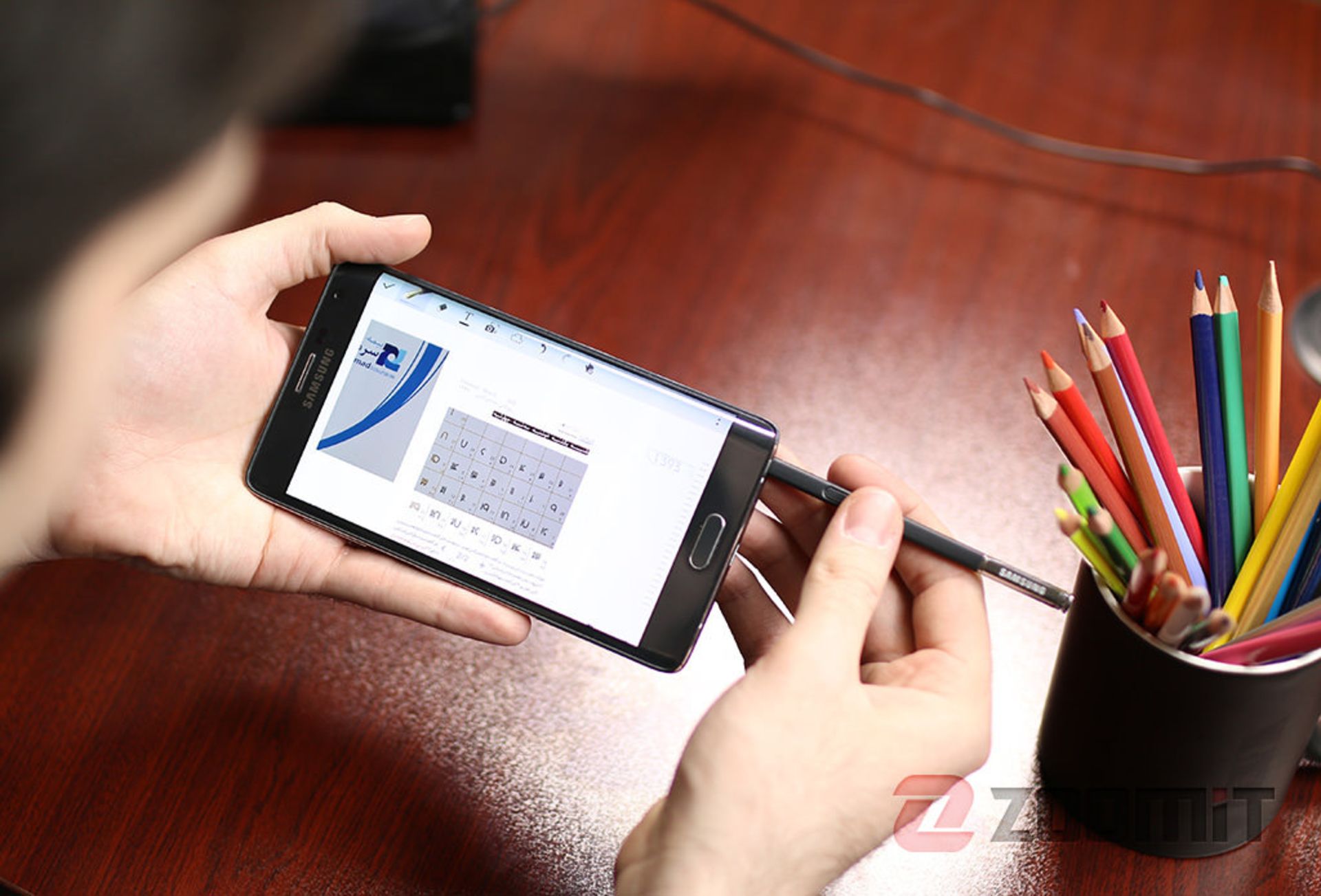 بررسی گلکسی نوت اج (Galaxy Note Edge)