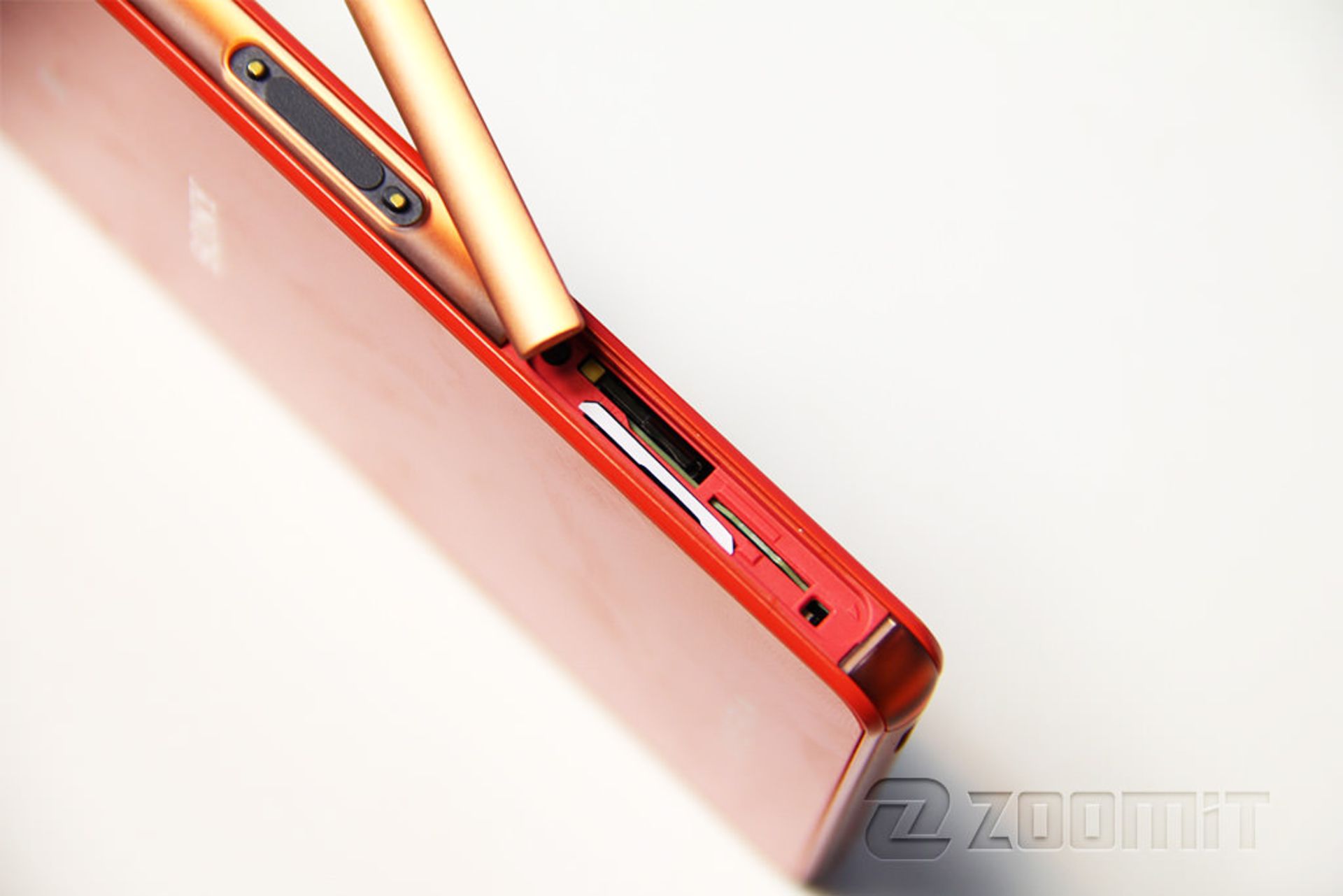 بررسی گوشی اکسپریا زد 3 کامپکت سونی