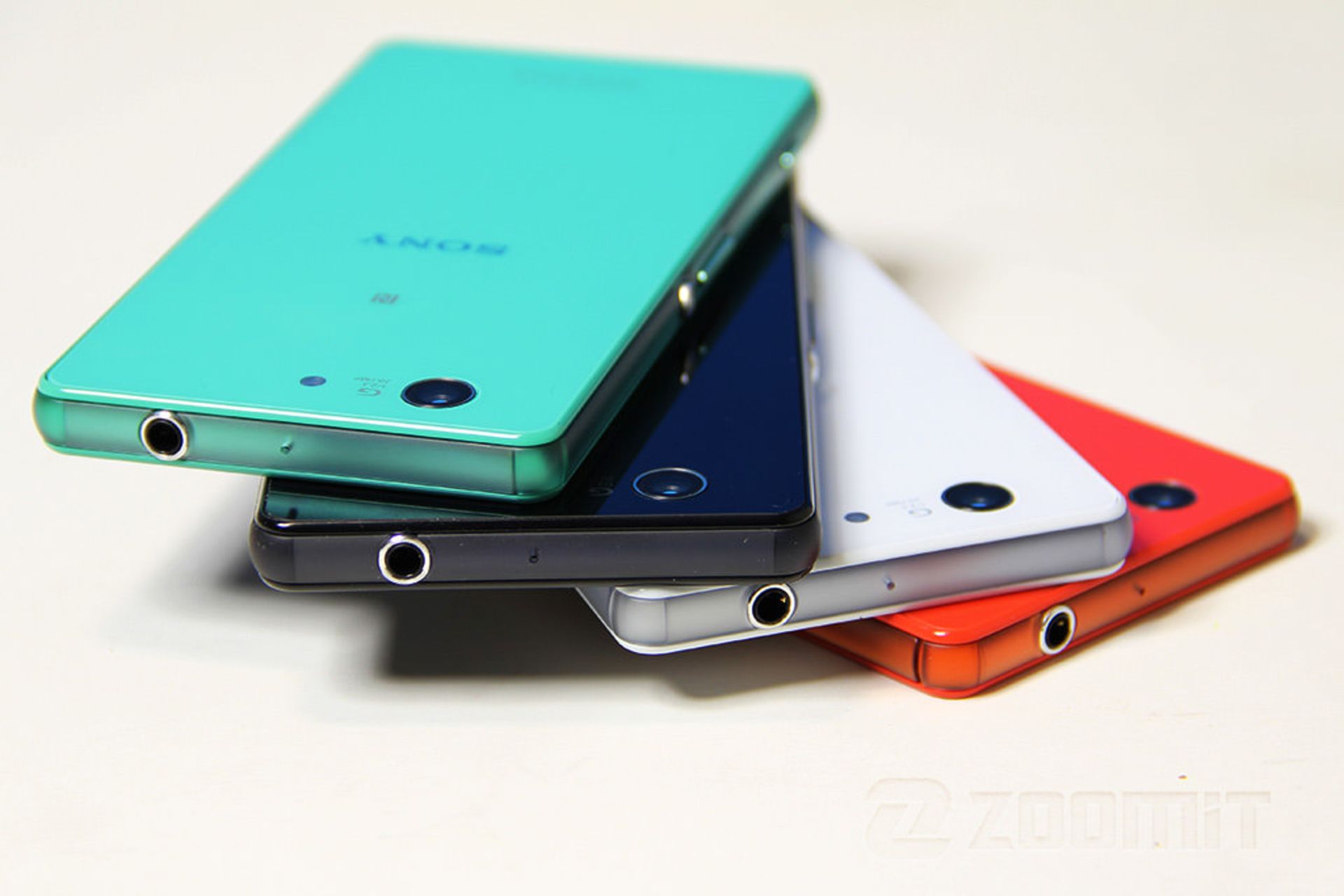 بررسی گوشی اکسپریا زد 3 کامپکت سونی