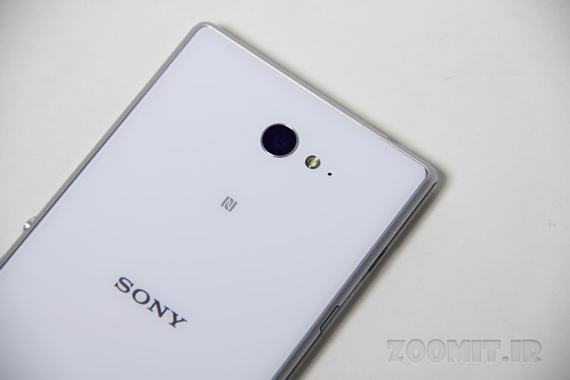 بررسی Xperia M2 Dual سونی