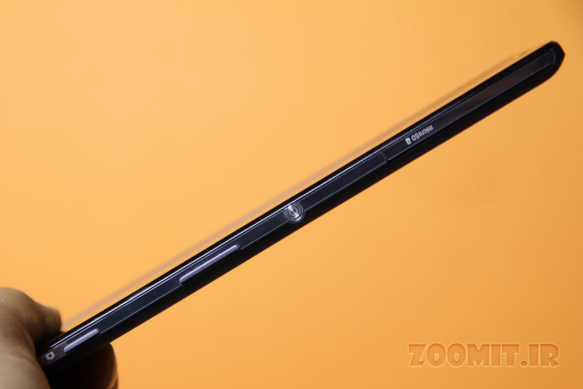 بررسی تلفن میان رده‌ی Xperia T3 سونی