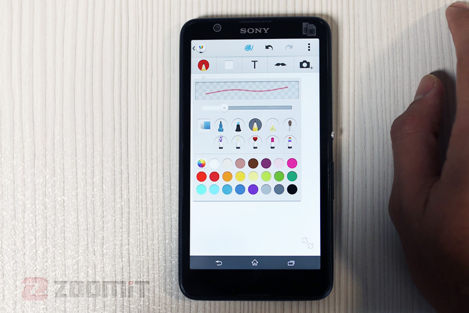 بررسی گوشی اکسپریا E4 سونی