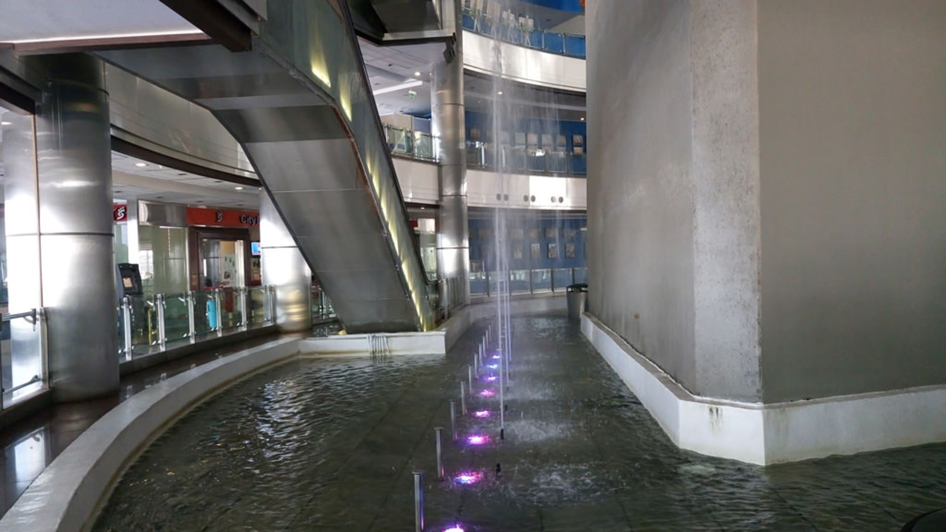 بررسی گوشی اکسپریا ام 5 سونی (Xperia M5 Dual)