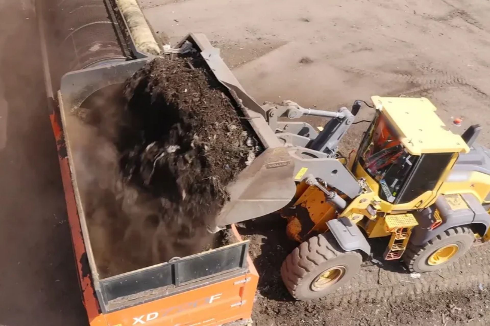 بارگیری مدفوع در مخازن مخصوص