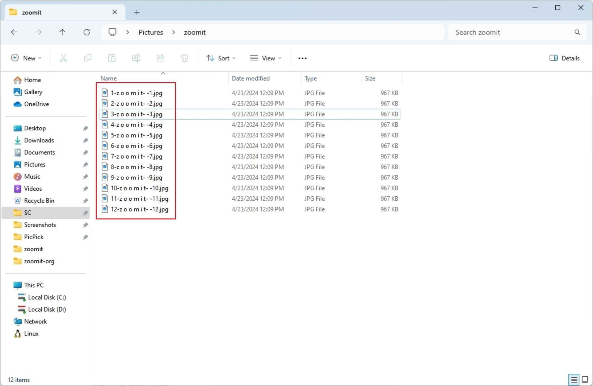 فایل‌ها در اکسپلورر با تعدادی فاصله در نام آن‌ها
