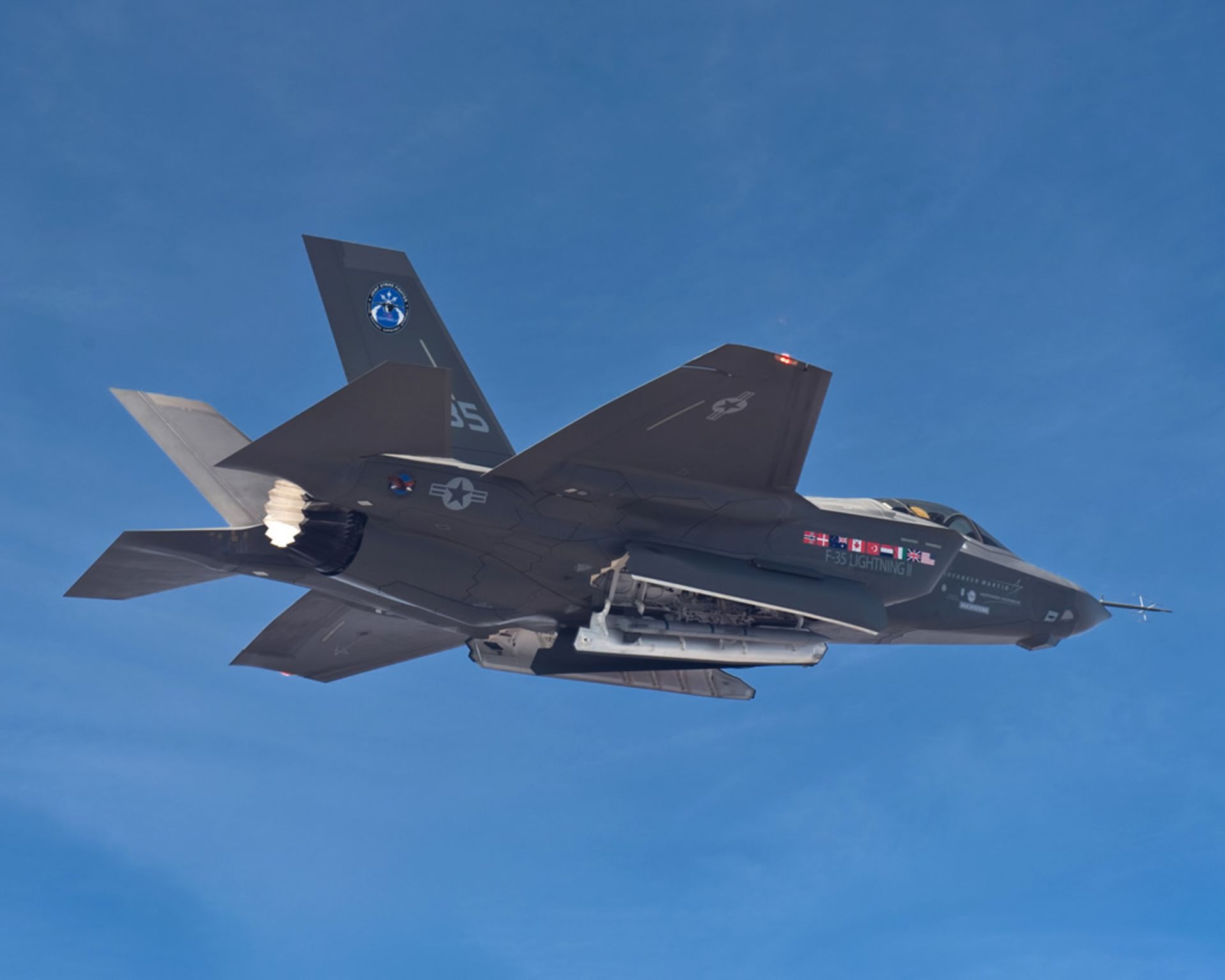 محفظه داخلی مهمات F-35