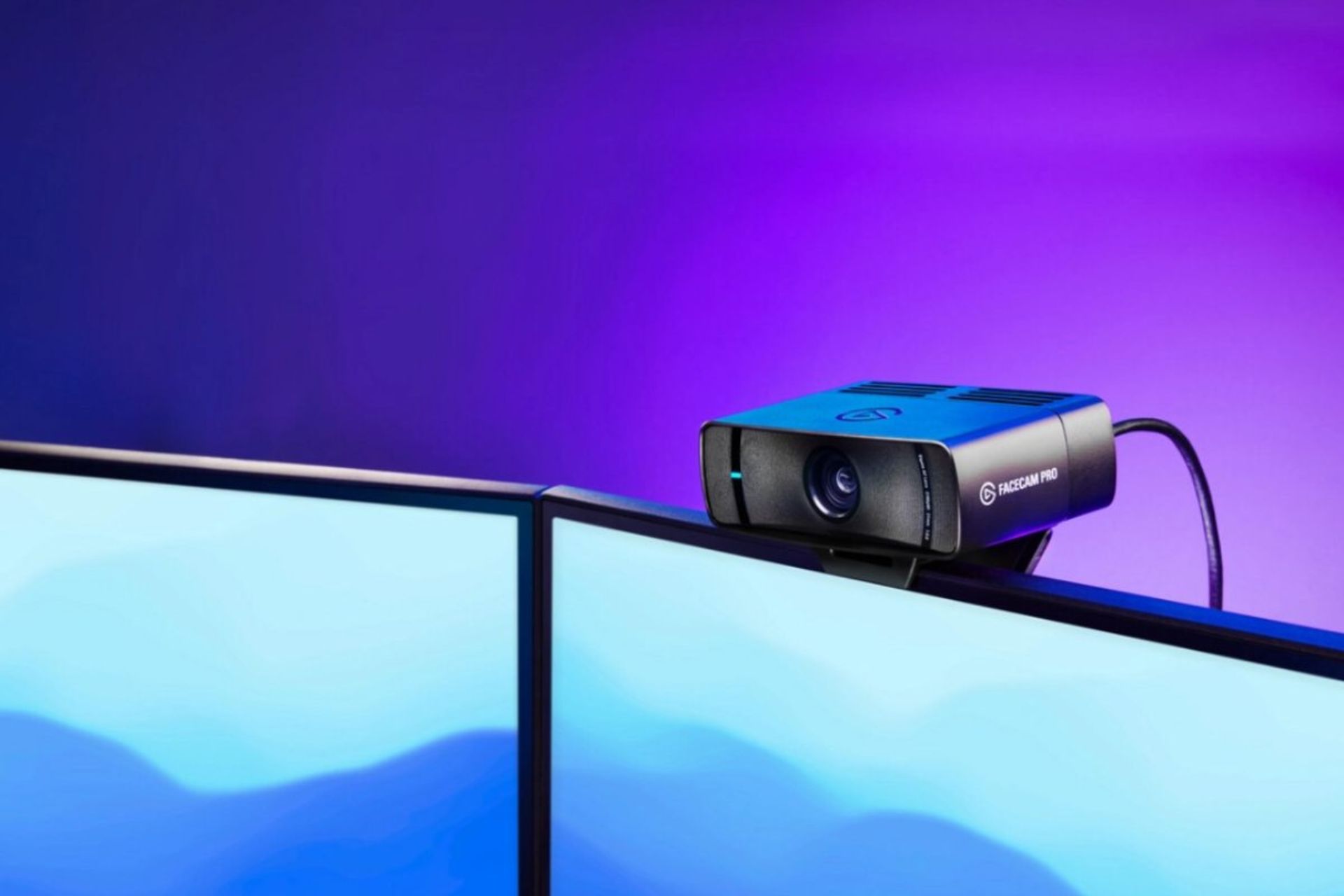 وبکم Facecam pro