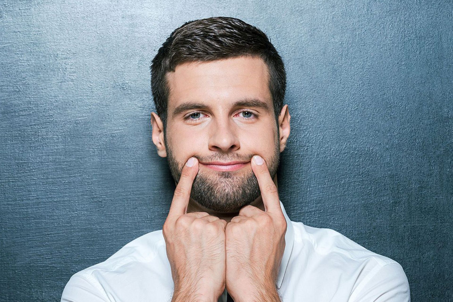 لبخند مصنوعی