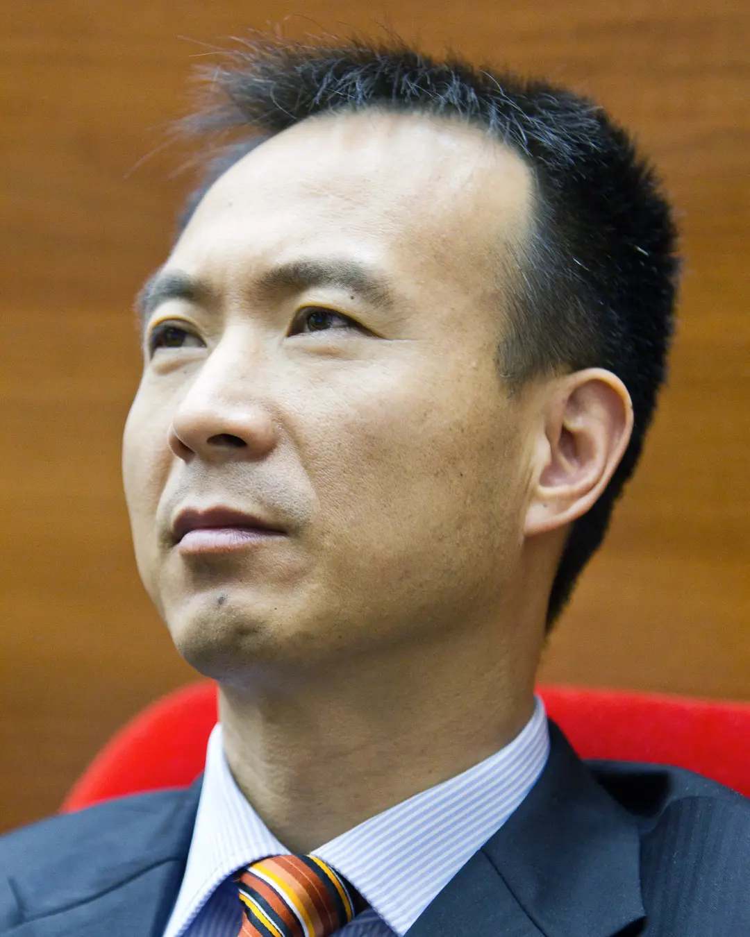 چهره فِی جونگ‌لونگ (Fei Junlong) فضانورد چینی در مراسم پرتاب شنژو ۶