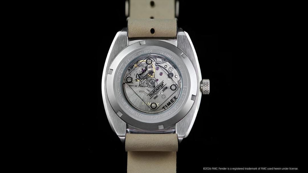 قاب پشت ساعت خودکار تایمکس (Timex) با نمایش مکانیزم داخلی و لوگوی Telecaster