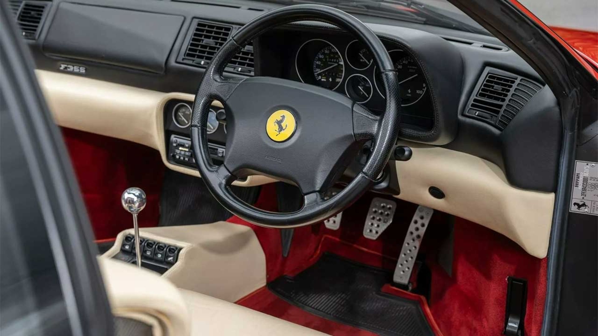 فرمان خودرو فراری F355