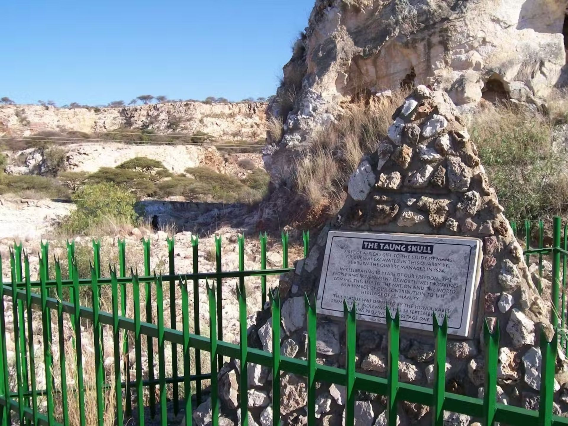 معدن سنگ آهک قدیمی در آفریقای جنوبی و محل کشف کودک تاونگ