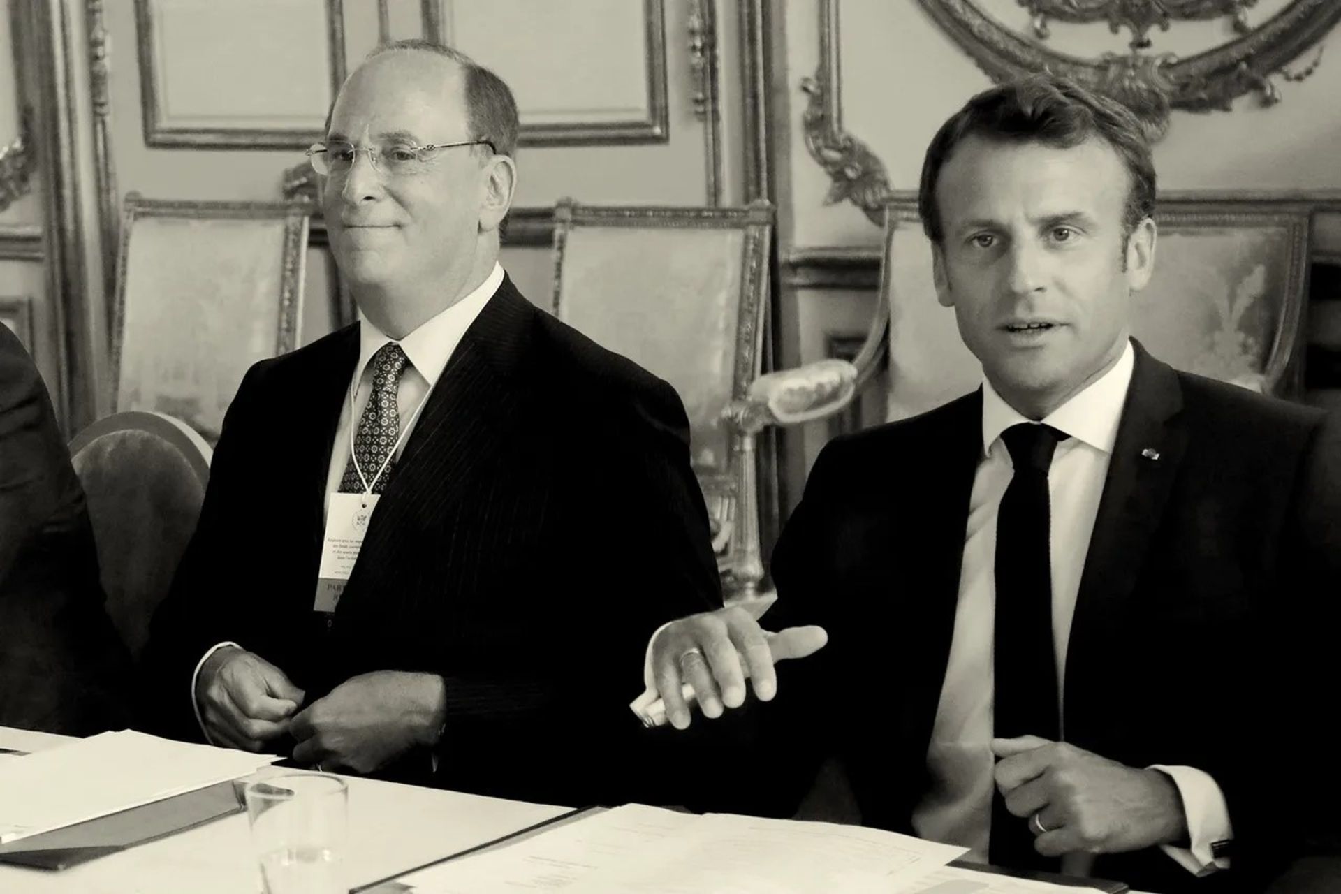 لری فینک بنیانگذار BlackRock درکنار امانول مکرون