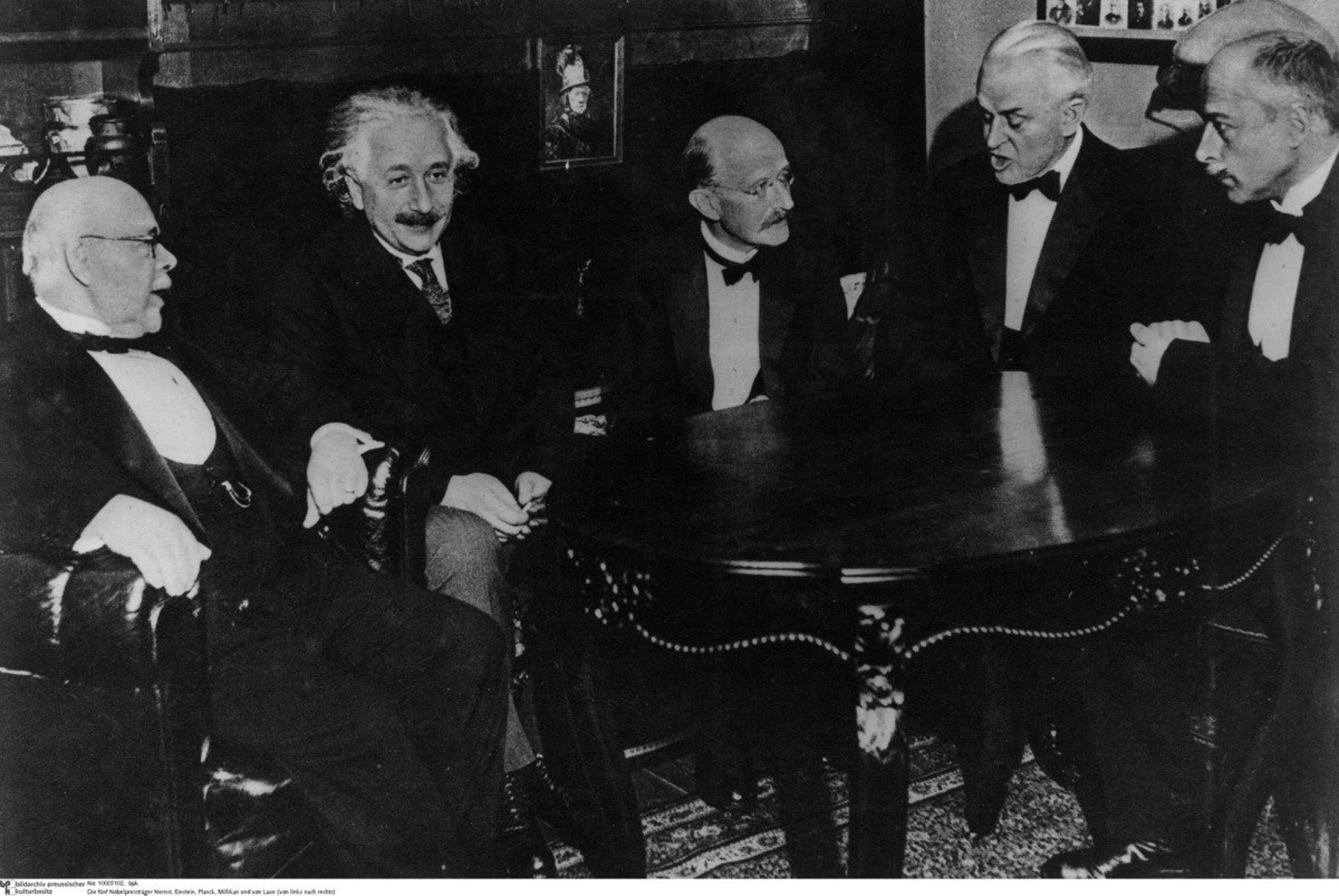 پنج برنده جایزه نوبل، نرنست، انیشتین، پلانک، میلیکان و فون لاو