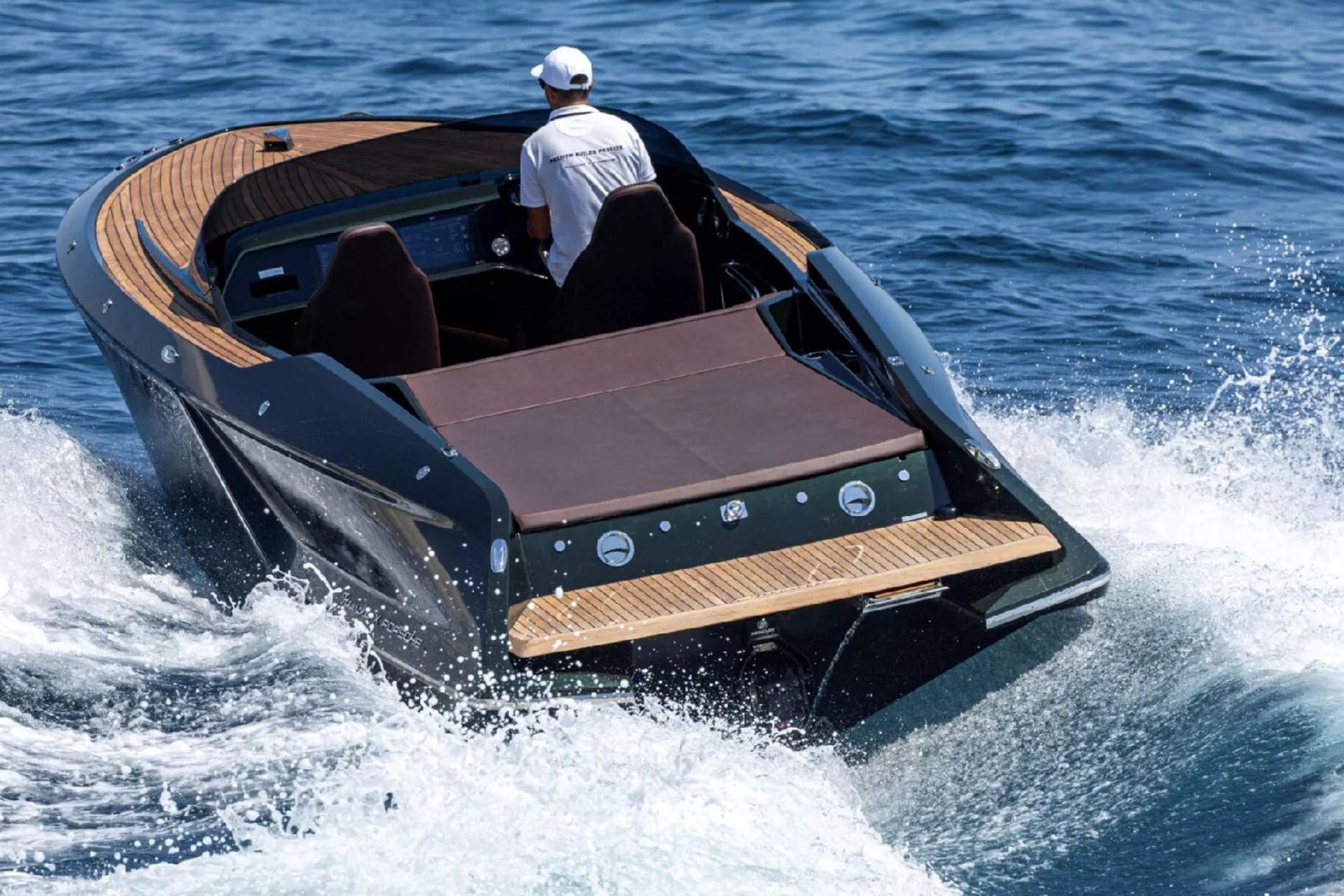 قایق پورشه Frauscher x Porsche 850 Fantom