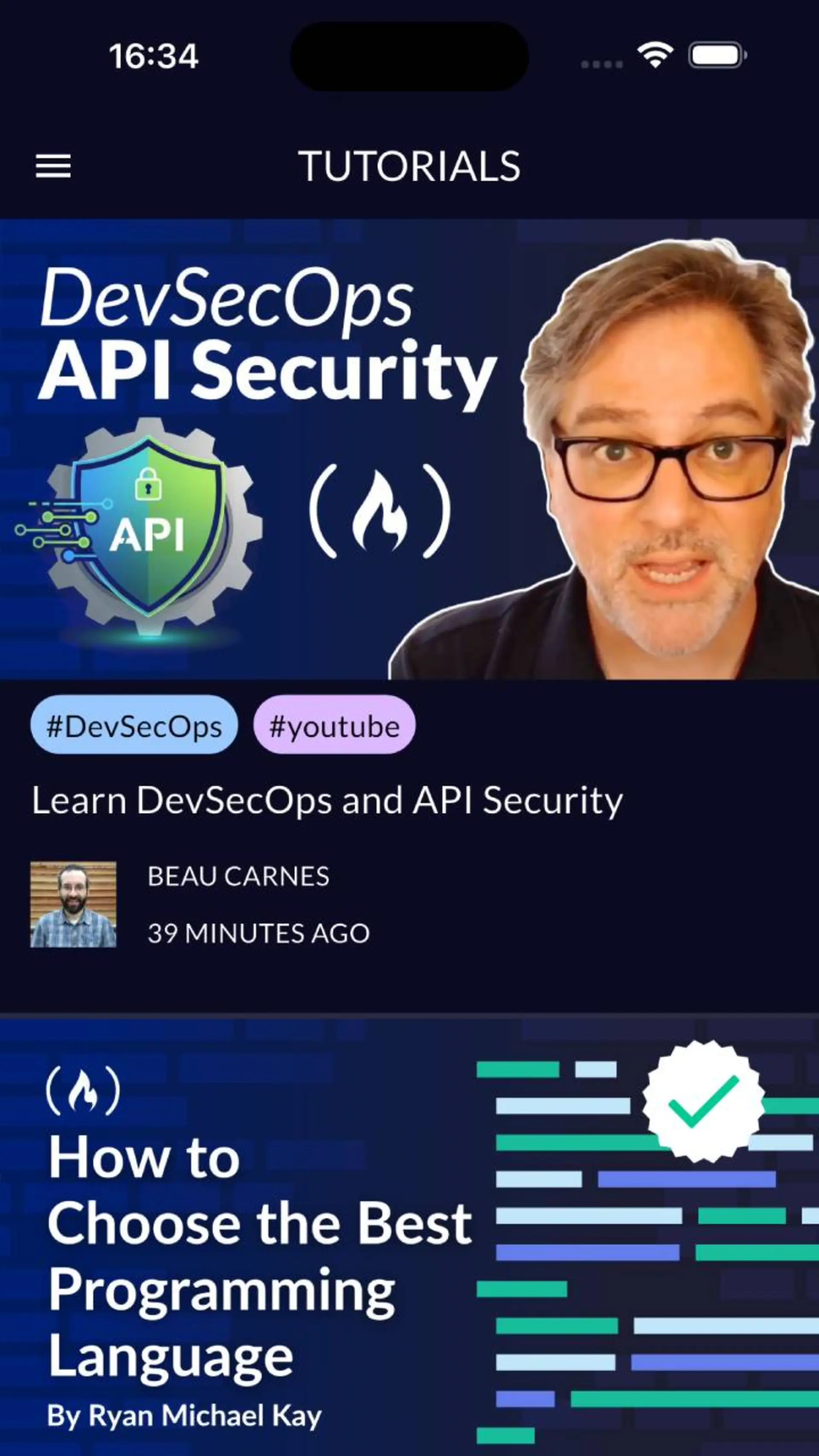 برنامه یادگیری کدنویسی FreeCodeCamp