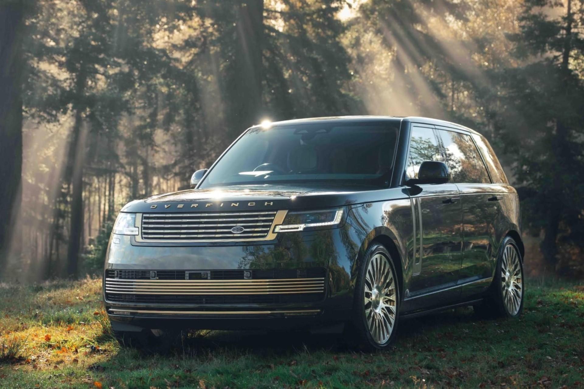 نمای سه‌چهارم جلو خودرو رنج روور SV هالند اند هالند