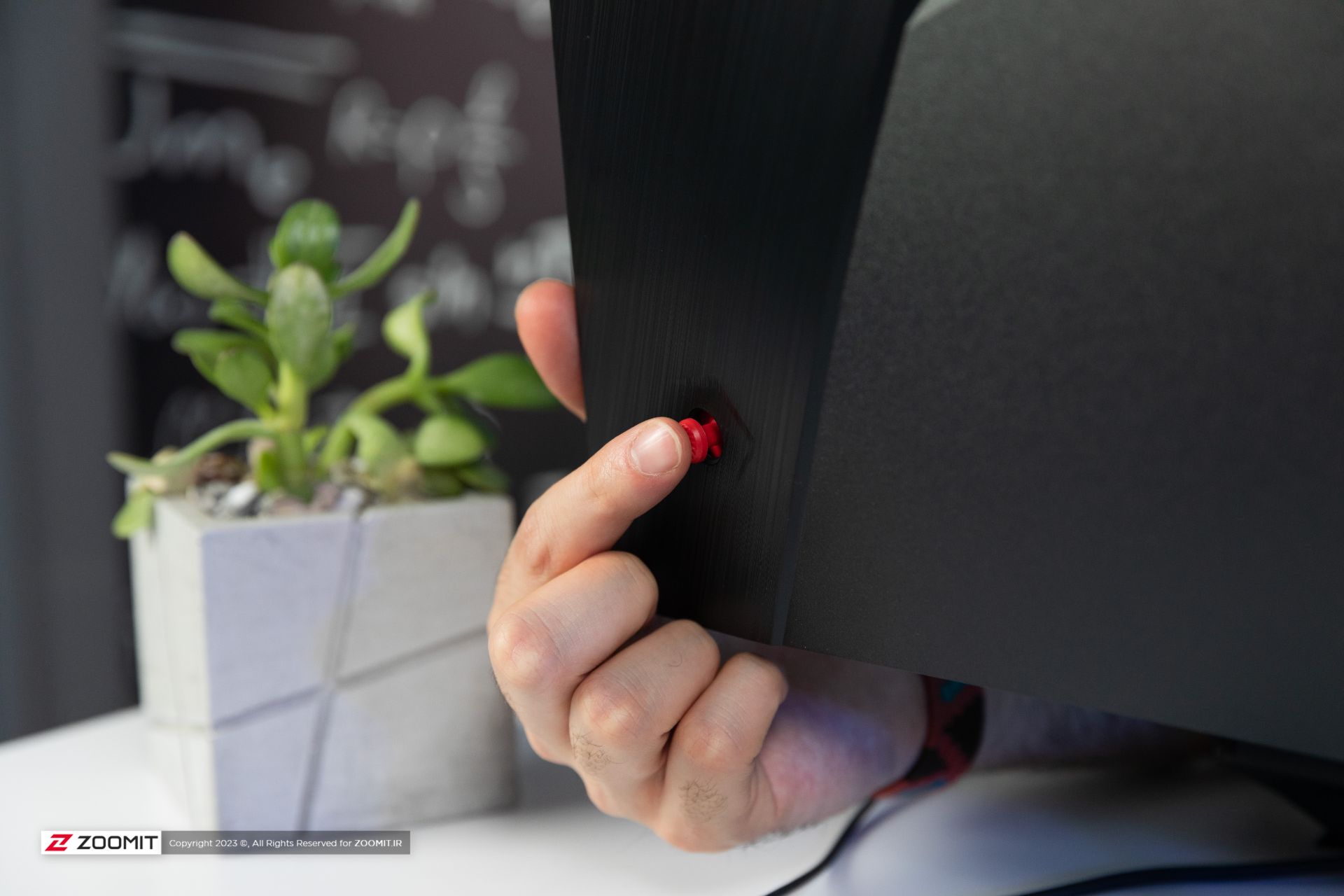 دکمه پنج جهته مانیتور گیمینگ G281UV ام اس آی