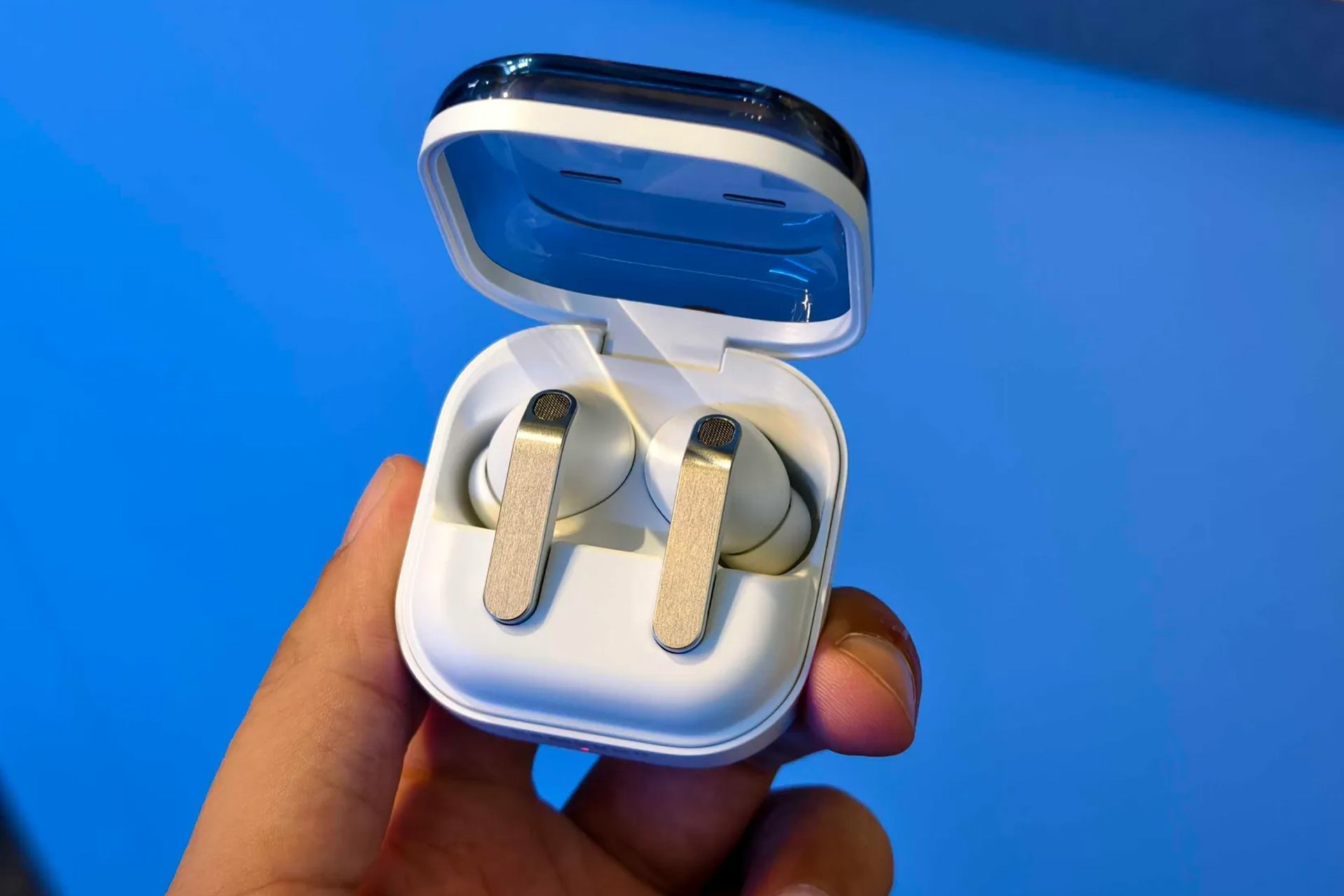 تصویر رسمی سری گلکسی بادز ۴