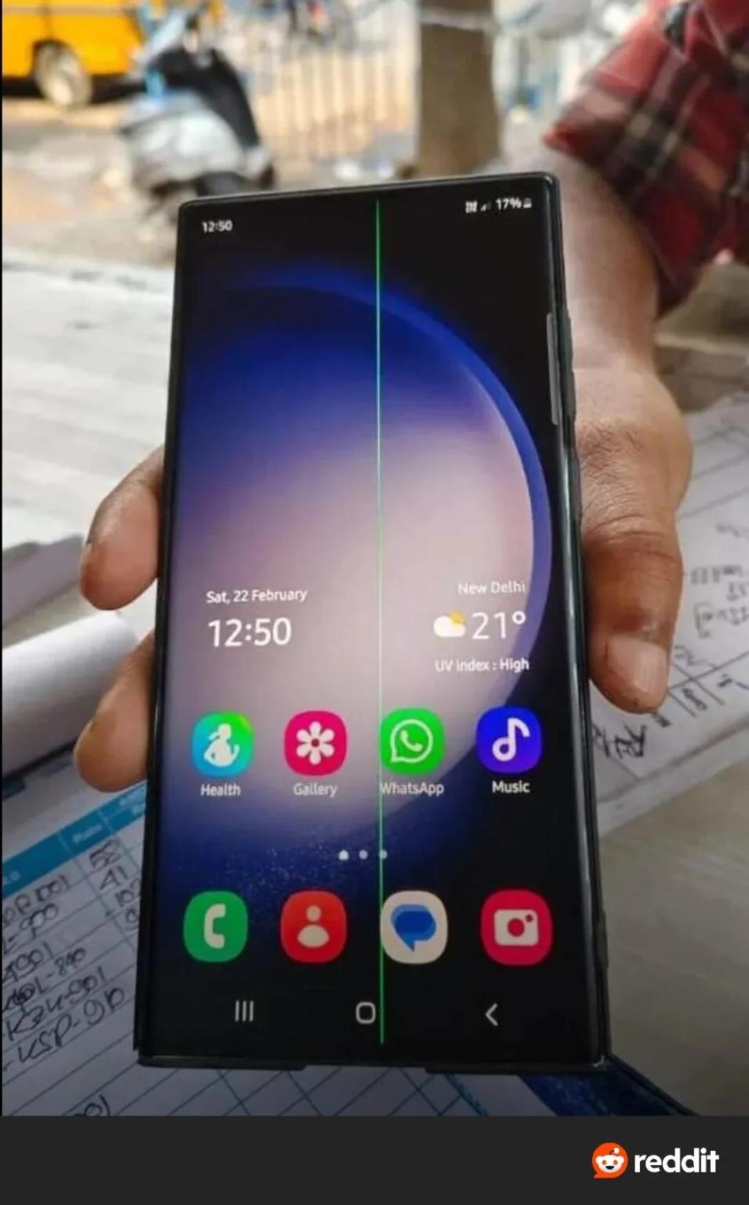 خط سبز روی نمایشگر گلکسی S23 اولترا