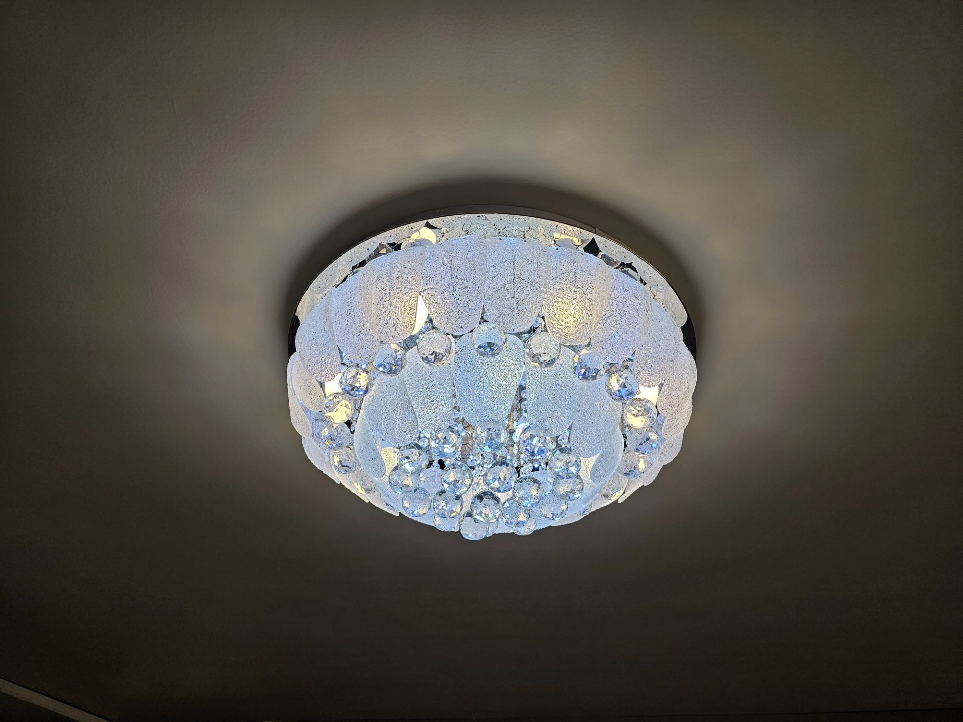 عکس دوربین اصلی گلکسی اس ۲۳ اولترا در تاریکی ۳