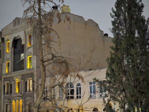 نمای ساختمانی در ارمغان شرقی