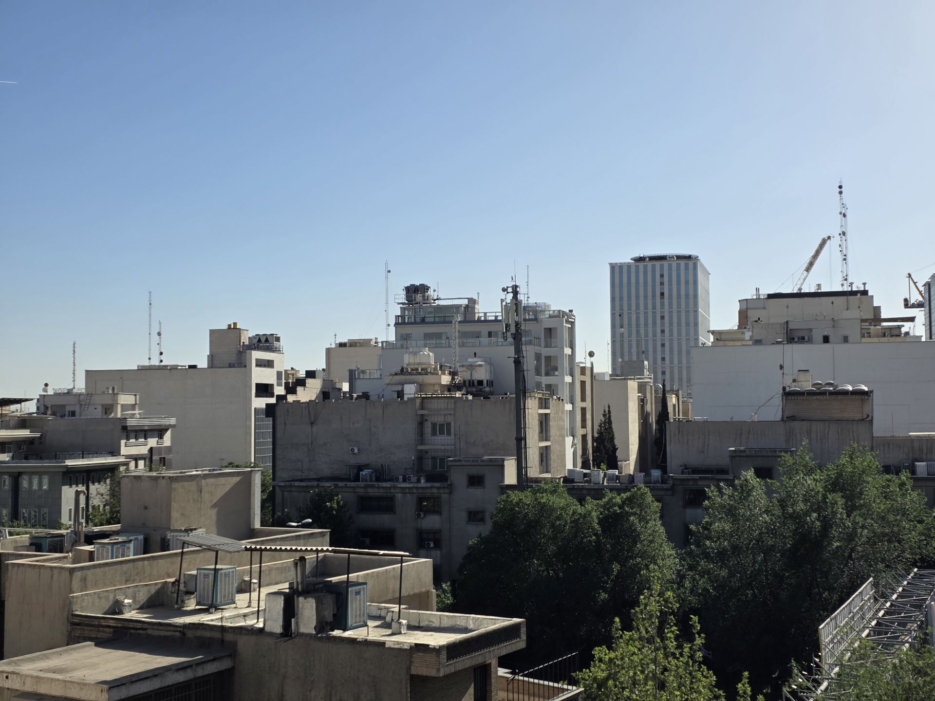 نمونه عکس گلکسی S25 اج سامسونگ سطح شهر