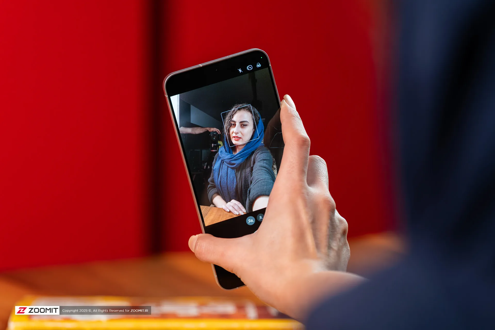 سلفی گرفتن با گوشی