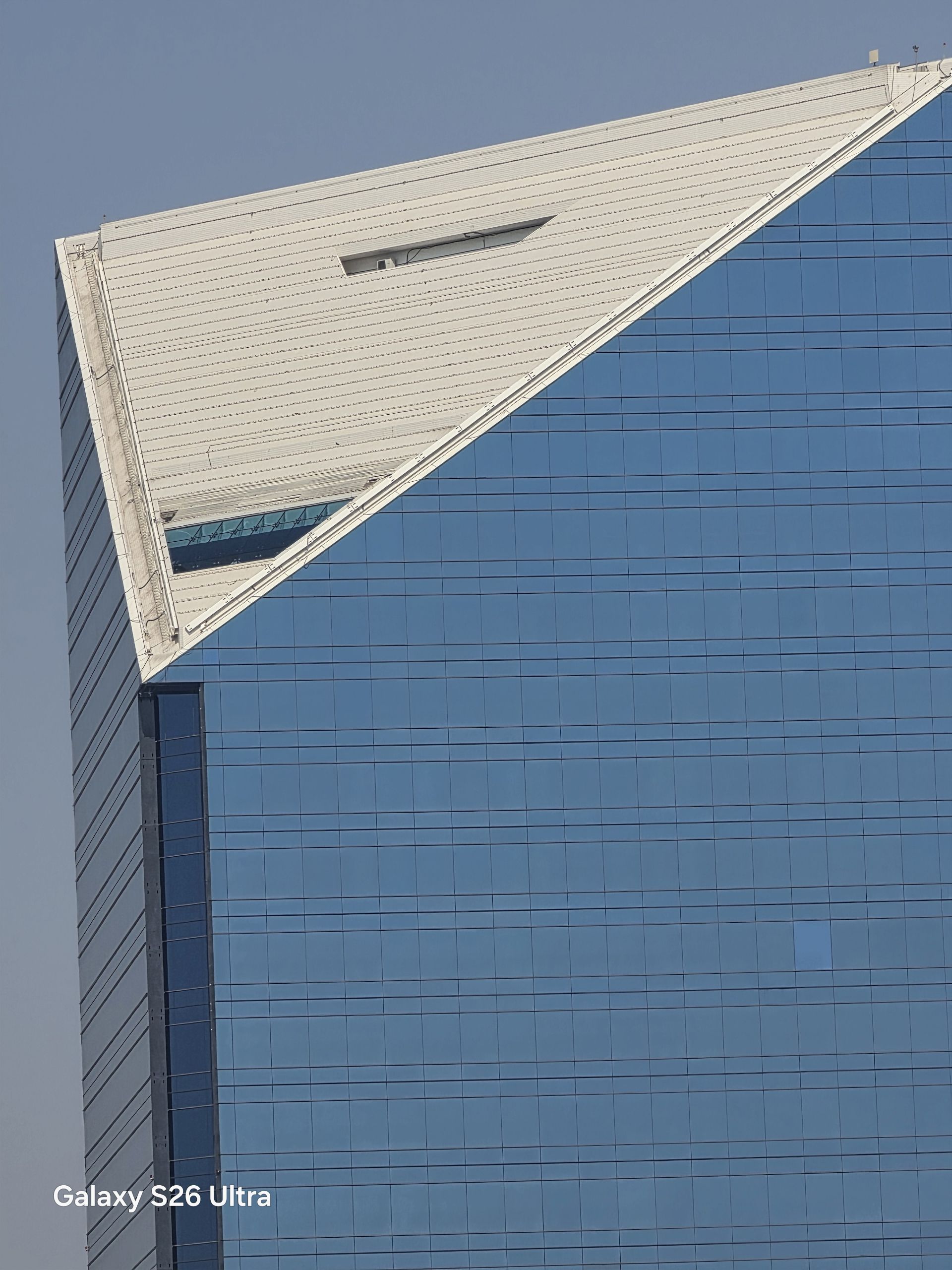 نمونه عکس ۱۰ برابری گلکسی S26 اولترا