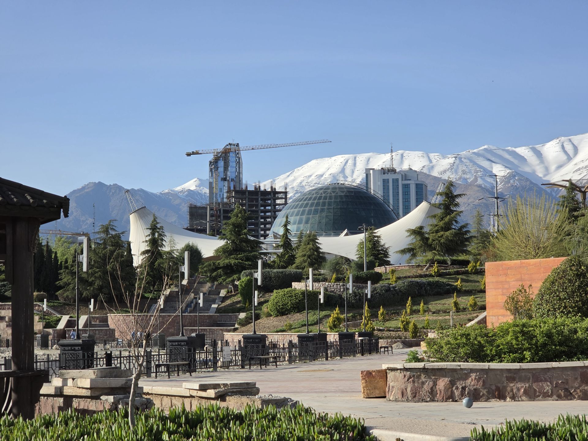 نمونه‌عکس دوربین تله‌فوتو ۳برابری گلکسی S26 اولترا - ۱